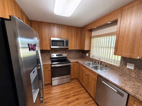 2347 Harding Street, Hollywood FL - photo 10 of 28