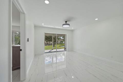 8970 S Hollybrook Boulevard, Pembroke Pines FL - photo 10 of 51