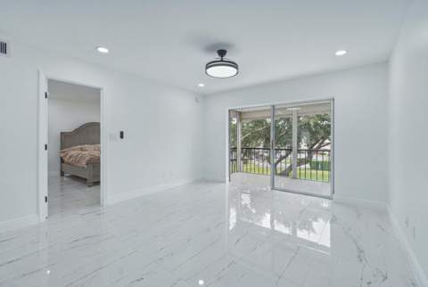 8970 S Hollybrook Boulevard, Pembroke Pines FL - photo 11 of 51