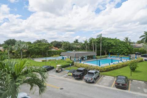 8970 S Hollybrook Boulevard, Pembroke Pines FL - photo 21 of 51