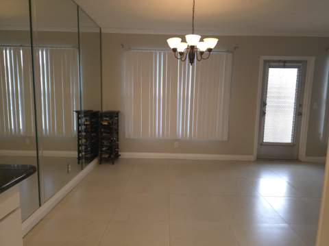 413 Greenbrier A, West Palm Beach FL - photo 6 of 22