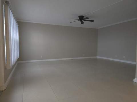 413 Greenbrier A, West Palm Beach FL - photo 8 of 22