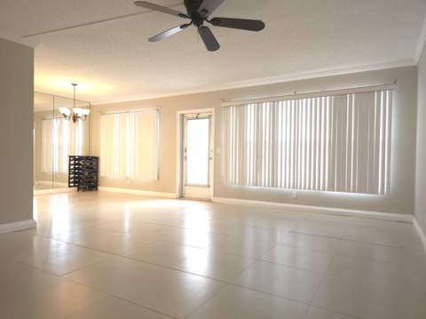 413 Greenbrier A, West Palm Beach FL - photo 10 of 22