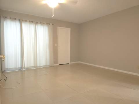 413 Greenbrier A, West Palm Beach FL - photo 12 of 22