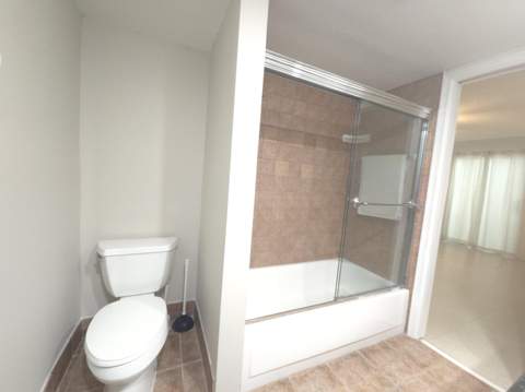 413 Greenbrier A, West Palm Beach FL - photo 16 of 22