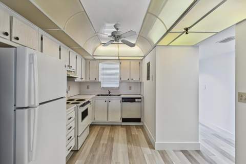 2430 Deer Creek Country Club Boulevard #704-2, Deerfield Beach FL - photo 19 of 46