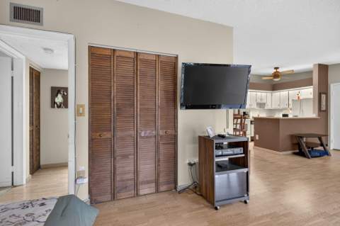 9716 S Belfort Circle #209, Tamarac FL - photo 21 of 29