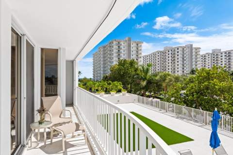 3210 S Ocean Boulevard #303, Highland Beach FL - photo 15 of 33