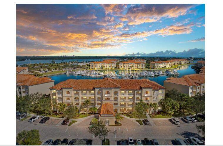 2 bedroom Condominium at 13 Harbour Isle Drive #Ph02, Harbour Isle West, Fort Pierce — photo 2