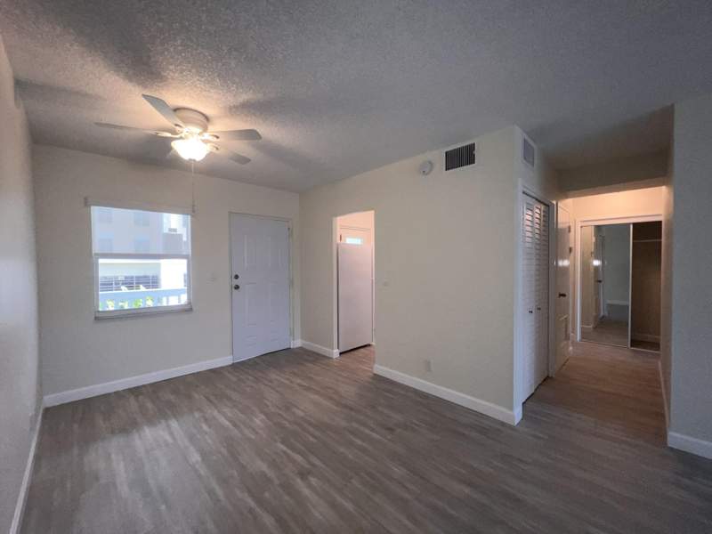 1 bedroom Condominium at 2555 NE 11th Street #508, Horizon House Condo, Fort Lauderdale — photo 4