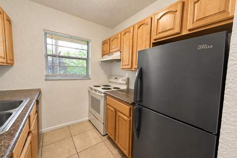 240 Croton Avenue #109, Lantana FL - photo 10 of 34