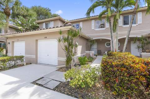4700 Pinemore Lane, Lake Worth FL - photo 7 of 48