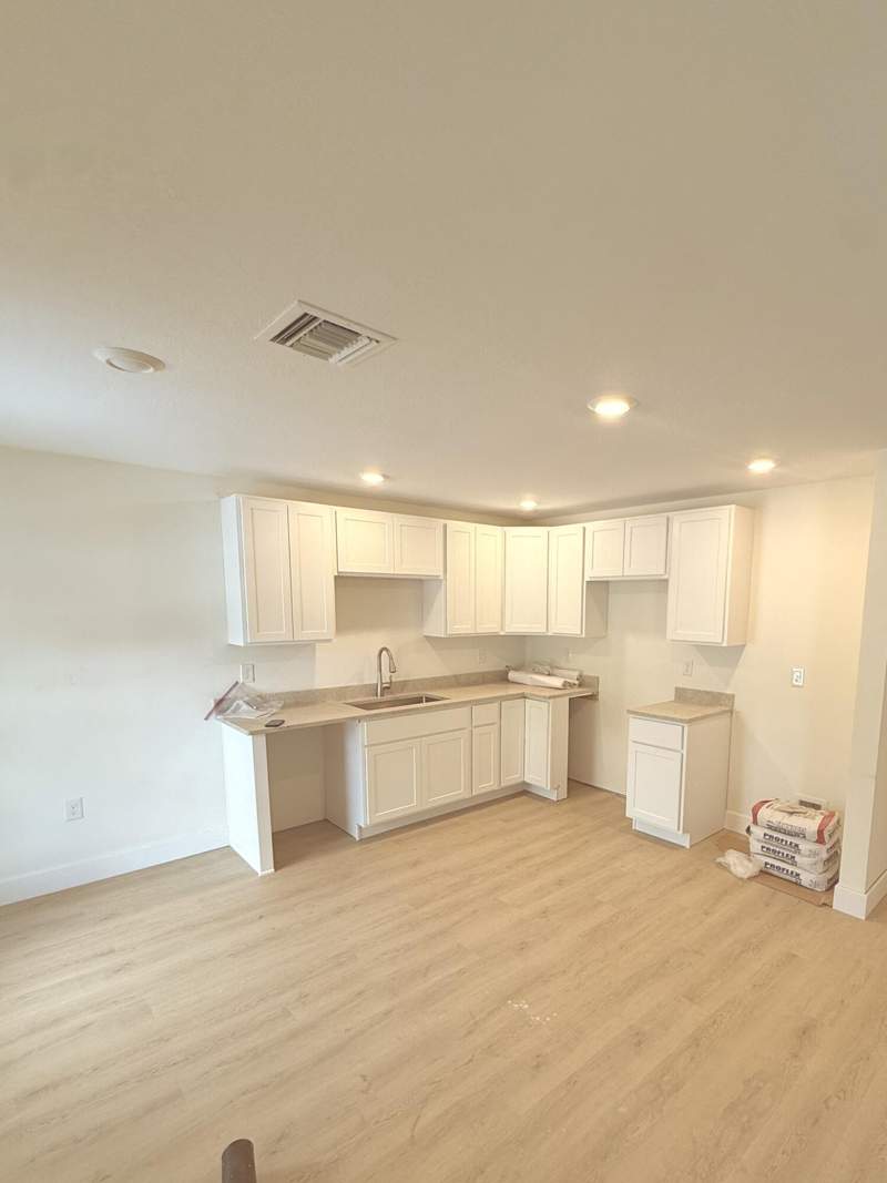 3 bedroom Single Family Residence at 110 S 21st Street, Faber'S Subdivision, Fort Pierce — photo 2