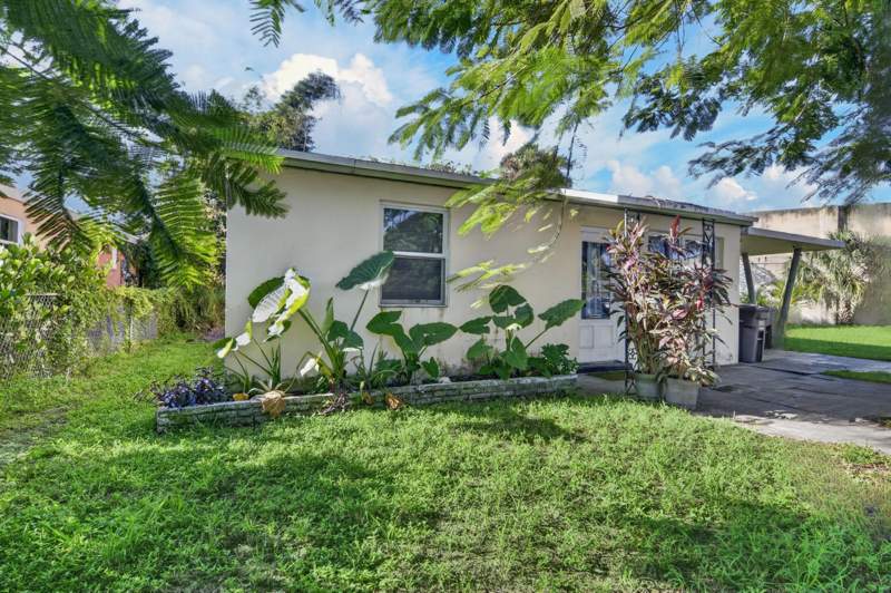 2 bedroom Single Family Residence at 1340 Longwood Street, Mercer Park, West Palm Beach — photo 4