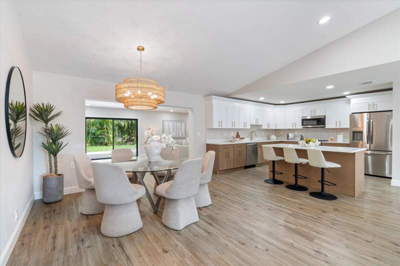 4 bedroom Single Family Residence at 6111 White Oak Lane, Woodlands, Tamarac — photo 2