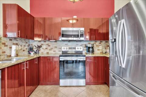 1000 SW 133rd Terrace, Davie FL - photo 17 of 25