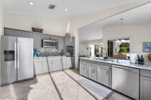 2514 Muir Circle, Wellington FL - photo 13 of 40