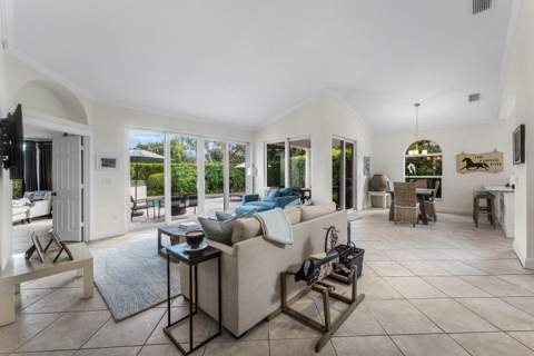 2514 Muir Circle, Wellington FL - photo 7 of 40