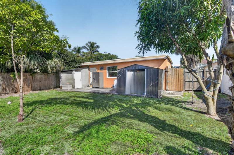 3 bedroom Single Family Residence at 1336 Longwood Street, Mercer Park, West Palm Beach — photo 5