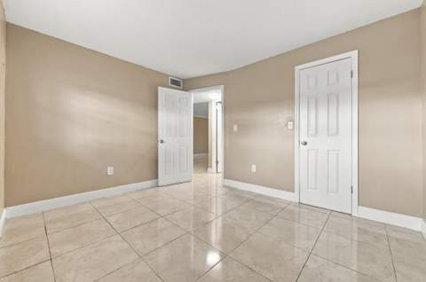 8285 Sunrise Lakes Boulevard #102, Sunrise FL - photo 18 of 31