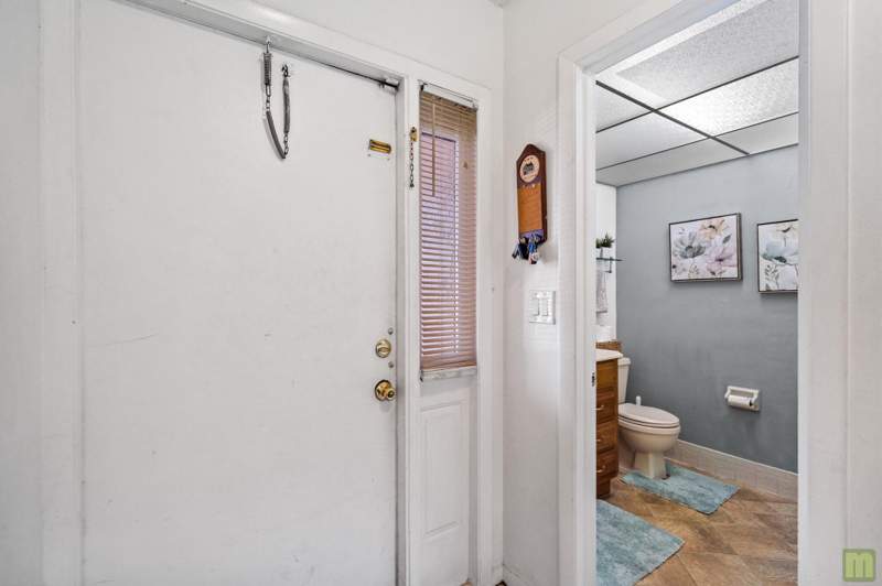 2 bedroom Townhouse at 22 N Valencia Drive #3-32, Valencia Village Condo Phase II, Davie — photo 5