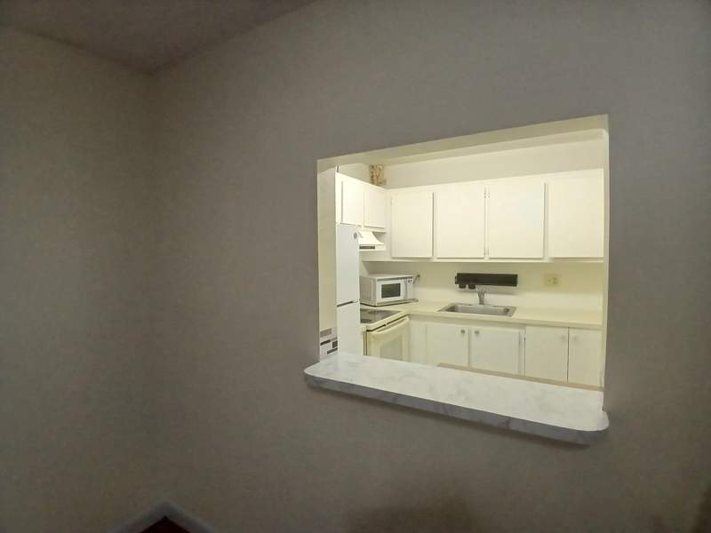 1 bedroom Condominium at 2100 Springdale #108, Village Green 4 Condo, Palm Springs — photo 4