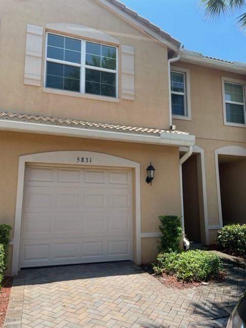 3 bedroom Townhouse at 5831 Monterra Club Drive, Colony Reserve At Lake Worth, Lake Worth — photo 3