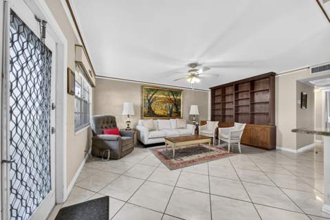 119 Richmond C #119, Deerfield Beach FL - photo 8 of 23