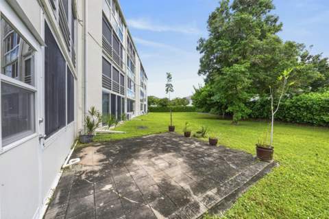 119 Richmond C #119, Deerfield Beach FL - photo 21 of 23