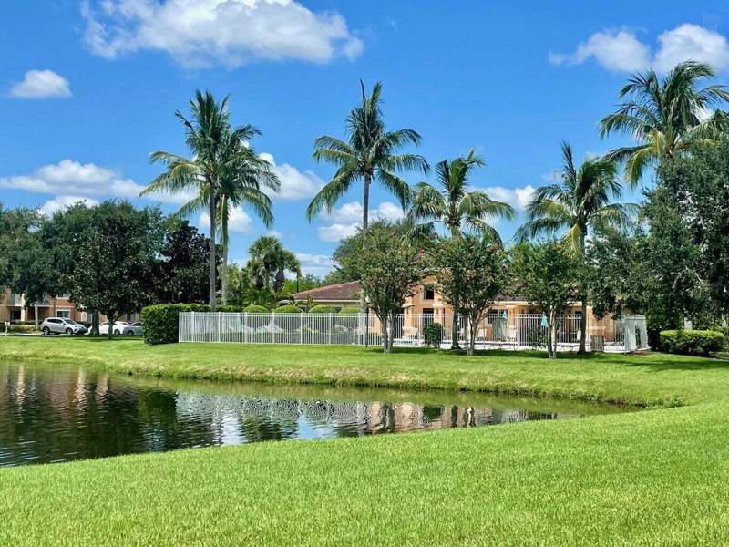 2 bedroom Condominium at 221 SW Palm Drive #104, The Club At St Lucie West, A Condominium, Port St. Lucie — photo 5