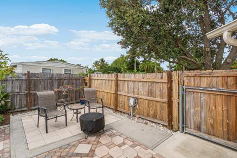2766 New York Street, West Palm Beach FL - photo 24 of 29