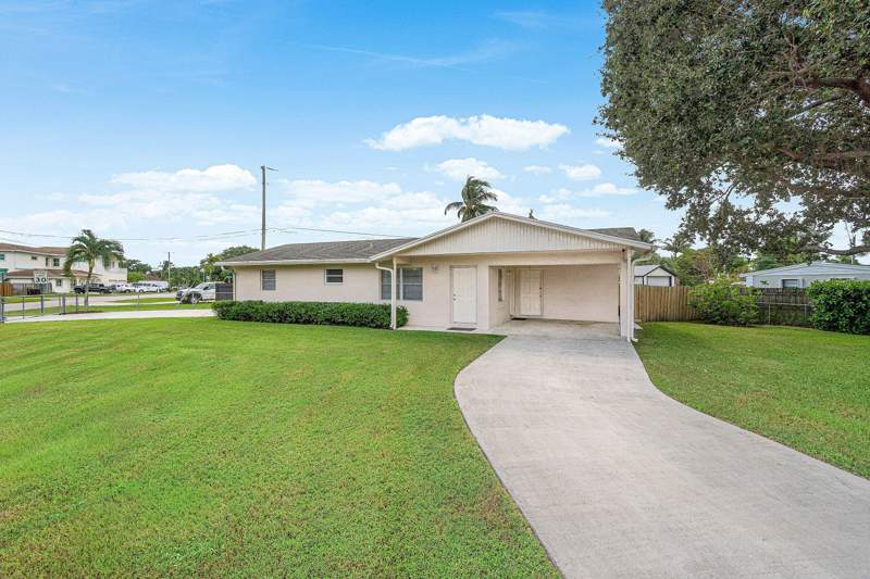 2 bedroom Single Family Residence at 2766 New York Street, Larson, West Palm Beach — photo 3