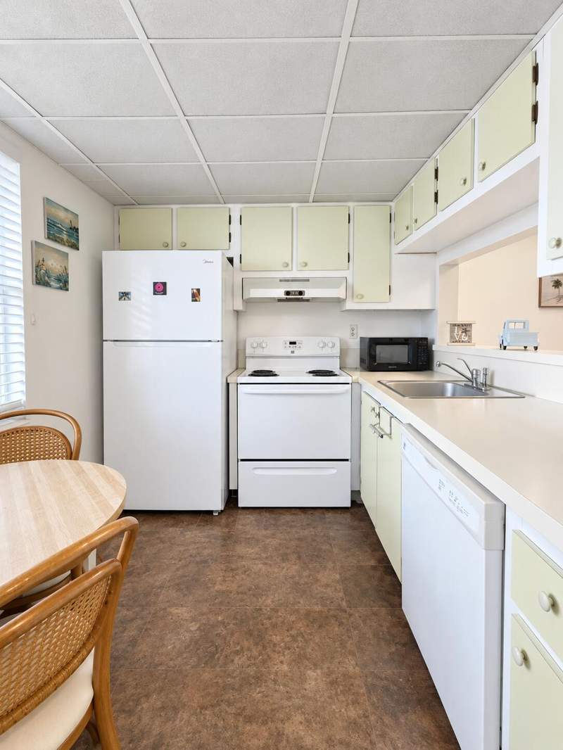 1 bedroom Condominium at 9150 NW Lime Bay Boulevard #114, Lime Bay Condominium 6, Tamarac — photo 4