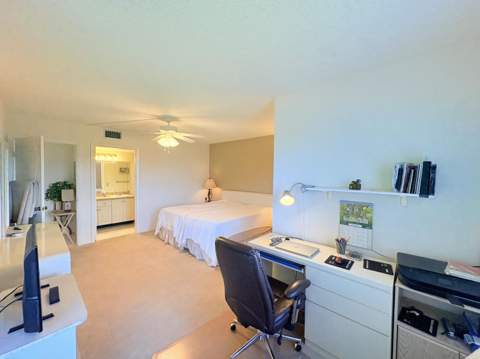 6935 Huntington Lane #404, Delray Beach FL - photo 10 of 19