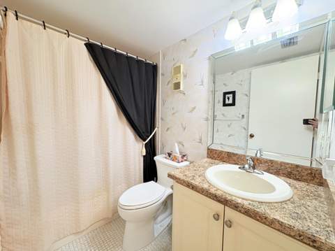 6935 Huntington Lane #404, Delray Beach FL - photo 11 of 19