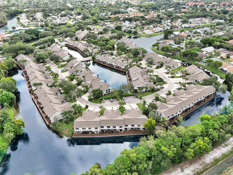 3 bedroom Townhouse at 1703 Landings Boulevard, Landings At River Bridge, Greenacres — photo 1