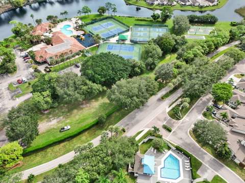 1703 Landings Boulevard, Greenacres FL - photo 8 of 62