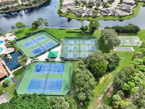 1703 Landings Boulevard, Greenacres FL - photo 10 of 62