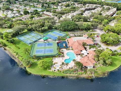 1703 Landings Boulevard, Greenacres FL - photo 13 of 62