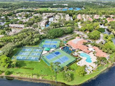 1703 Landings Boulevard, Greenacres FL - photo 14 of 62