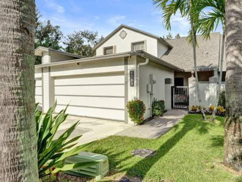 1703 Landings Boulevard, Greenacres FL - photo 17 of 62