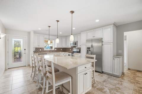 60 Aqua Ra Drive, Jensen Beach FL - photo 6 of 23