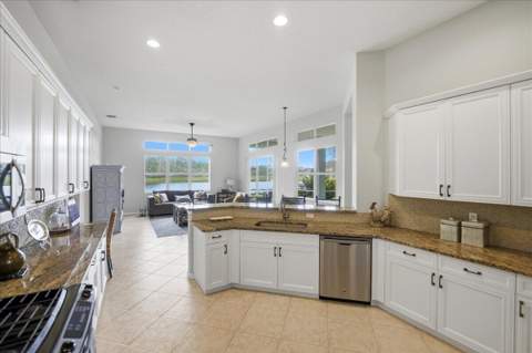 213 Magnolia Lakes Boulevard, Port St. Lucie FL - photo 6 of 49