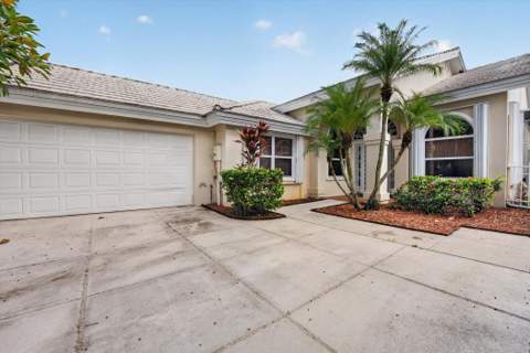 1520 Wilderness Road, West Palm Beach FL - photo 6 of 55