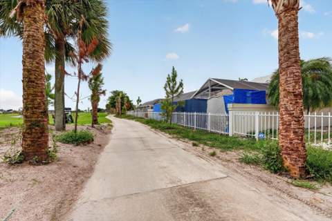 1520 Wilderness Road, West Palm Beach FL - photo 24 of 55