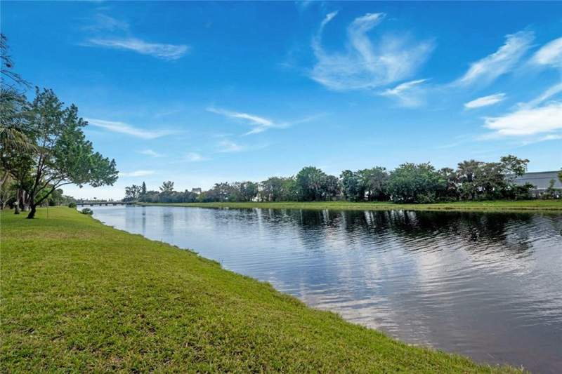 2 bedroom Condominium at 2206 S Cypress Bend Drive #208, Cypress Bend Condominium II, Pompano Beach — photo 2