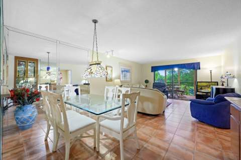 2206 S Cypress Bend Drive #208, Pompano Beach FL - photo 12 of 41