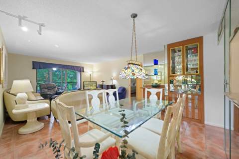 2206 S Cypress Bend Drive #208, Pompano Beach FL - photo 13 of 41