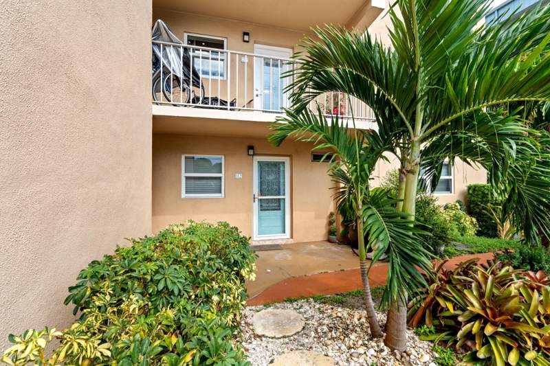 2 bedroom Condominium at 2600 NE 1st Lane #1120, Village Royale On The Green Condo, Boynton Beach — photo 3