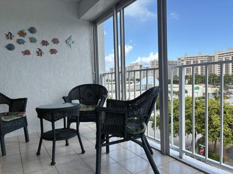4629 Poinciana Street, Lauderdale-By-The-Sea FL - photo 8 of 31